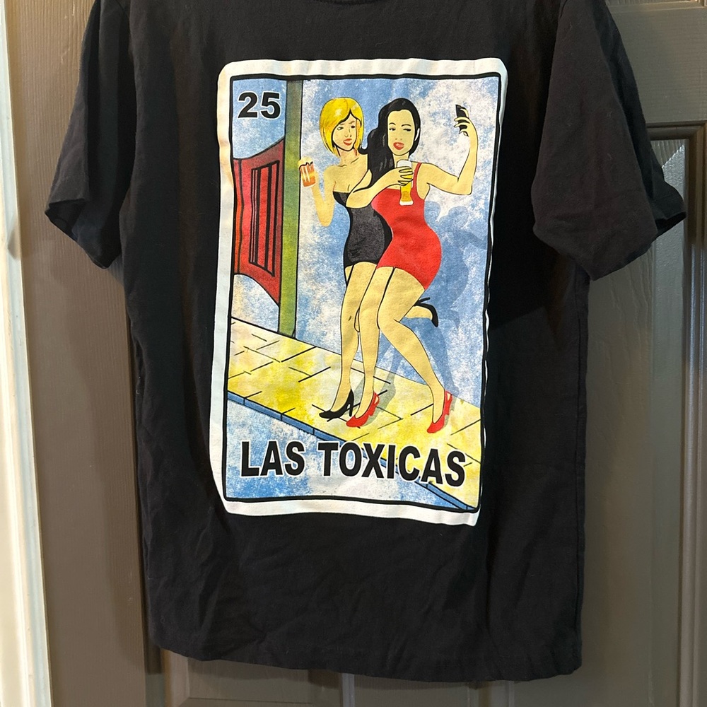 Black Graphic Tee - Las Toxicas